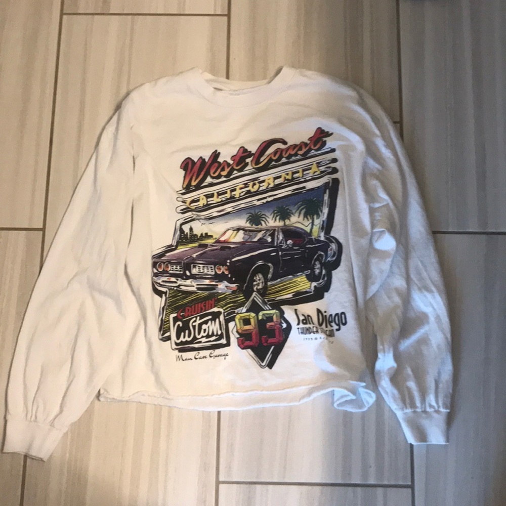 Limited edition cropped brandy Melville top!!